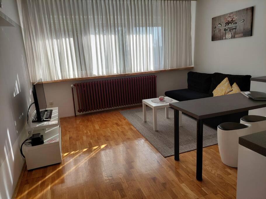 Apartment Check In Zagreb Maksimir-Free Parking Exterior foto